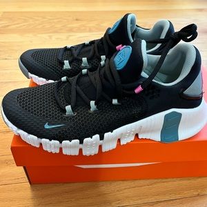 Nike Free Metcon 4 (brand new)